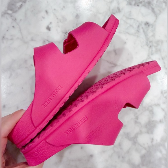 Birkenstock EVA Arizona Kids Size 33 Hot Pink Sandals Waterproof Slide Summer - Picture 3 of 9